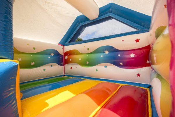 Hüpfburg Einhorn mittel (JM Partybedarf) Hüpfburg Einhorn mittel (JM Partybedarf)